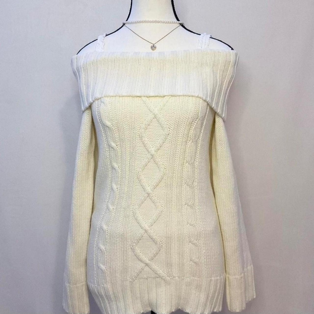 Liz Lisa gyaru off the shoulder sweater